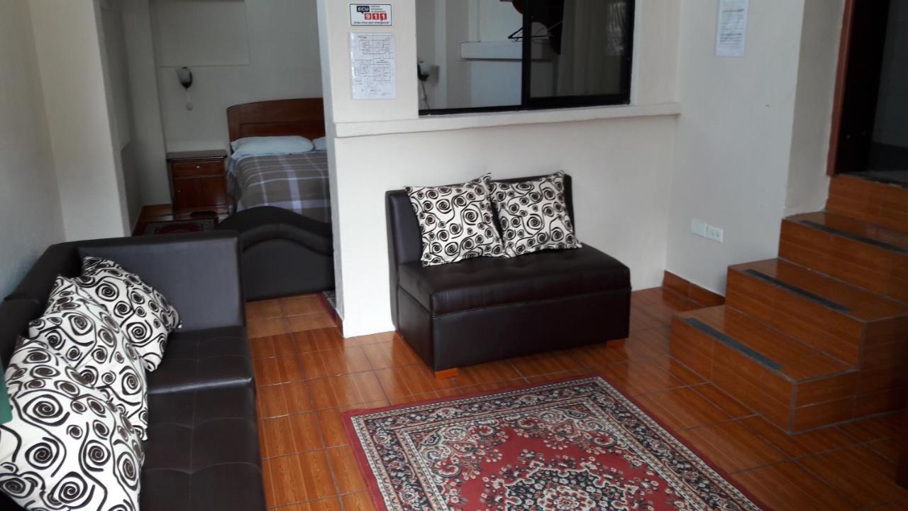 Hostal Santa Maria Gracia Кито Екстериор снимка