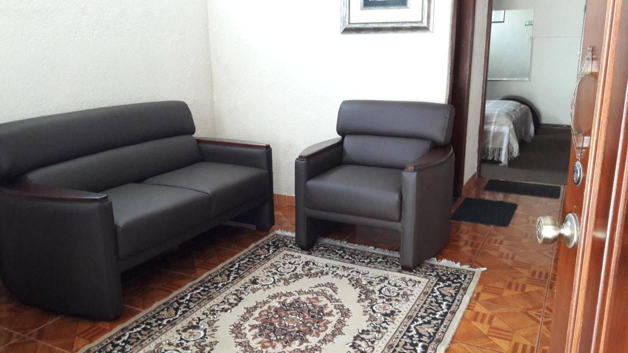 Hostal Santa Maria Gracia Кито Екстериор снимка