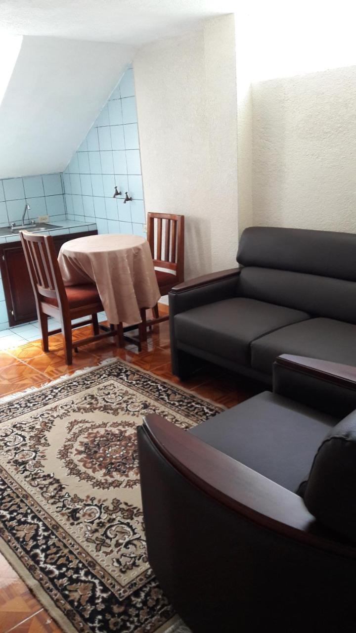 Hostal Santa Maria Gracia Кито Екстериор снимка